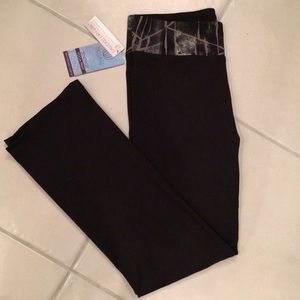 Women’s yoga pants